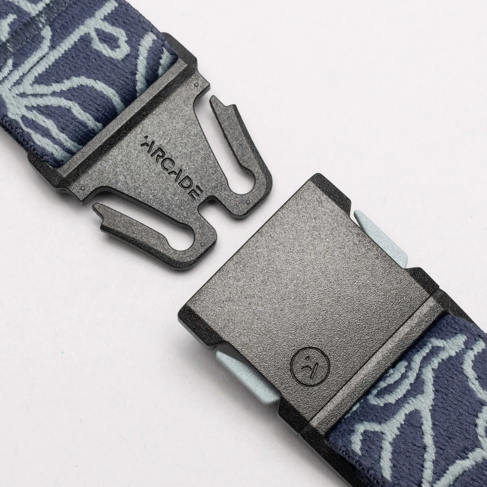 Arcade Unisex Hannah Eddy Belt (Create Connection Navy)