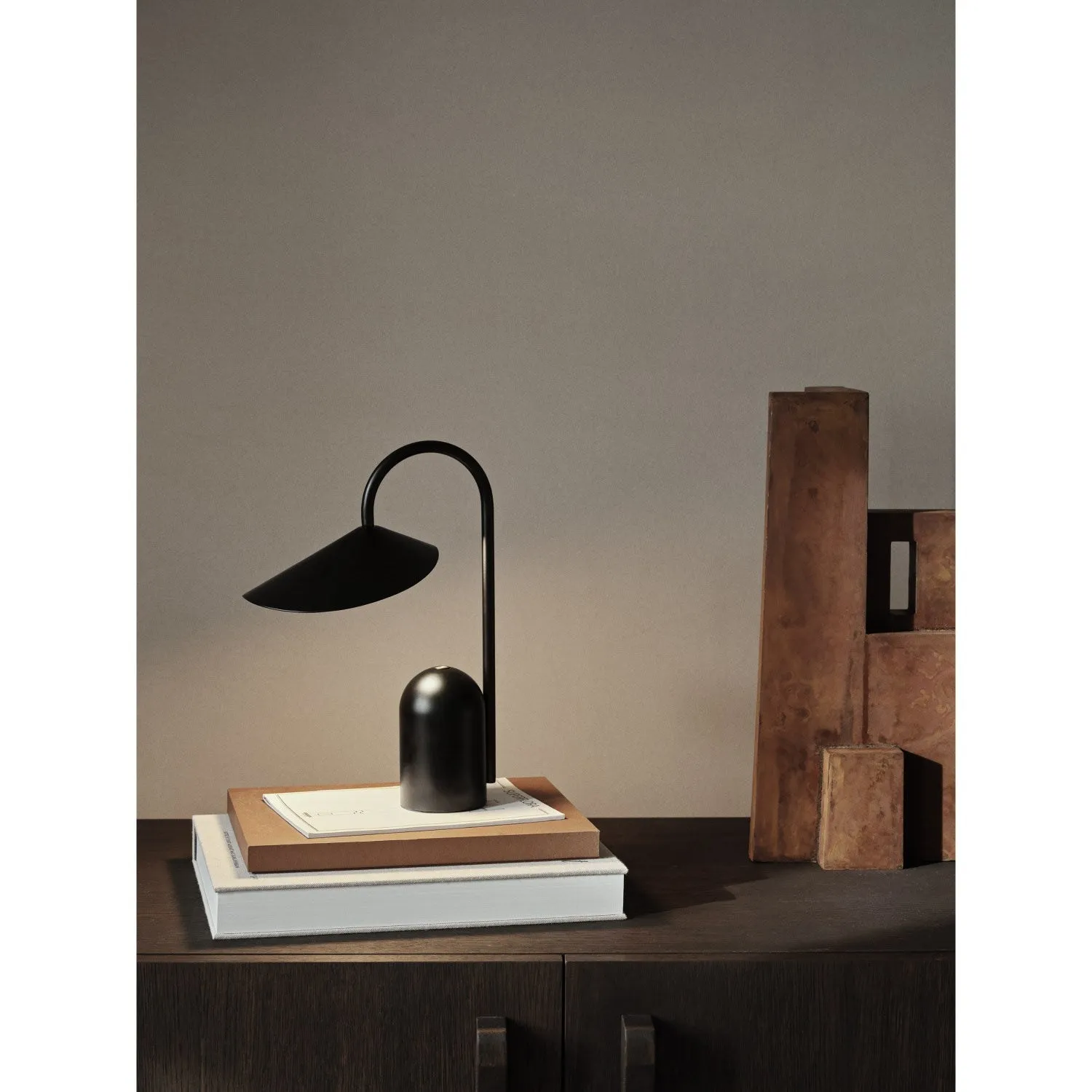 Ferm Living Black Arum Portable Lamp