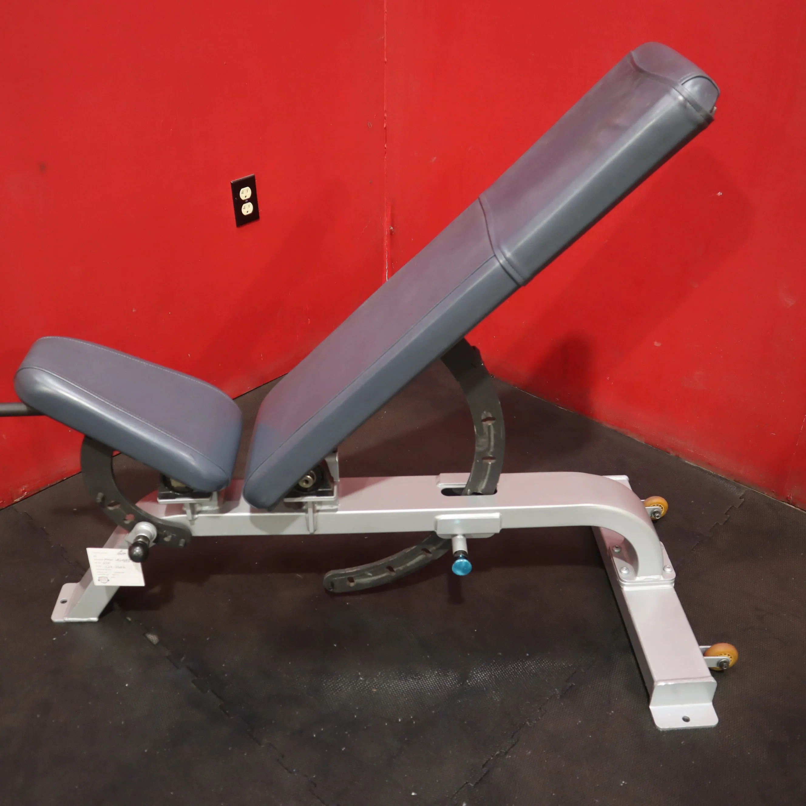 Precor Flat Incline 90 Adjustable Bench (Refurbished)