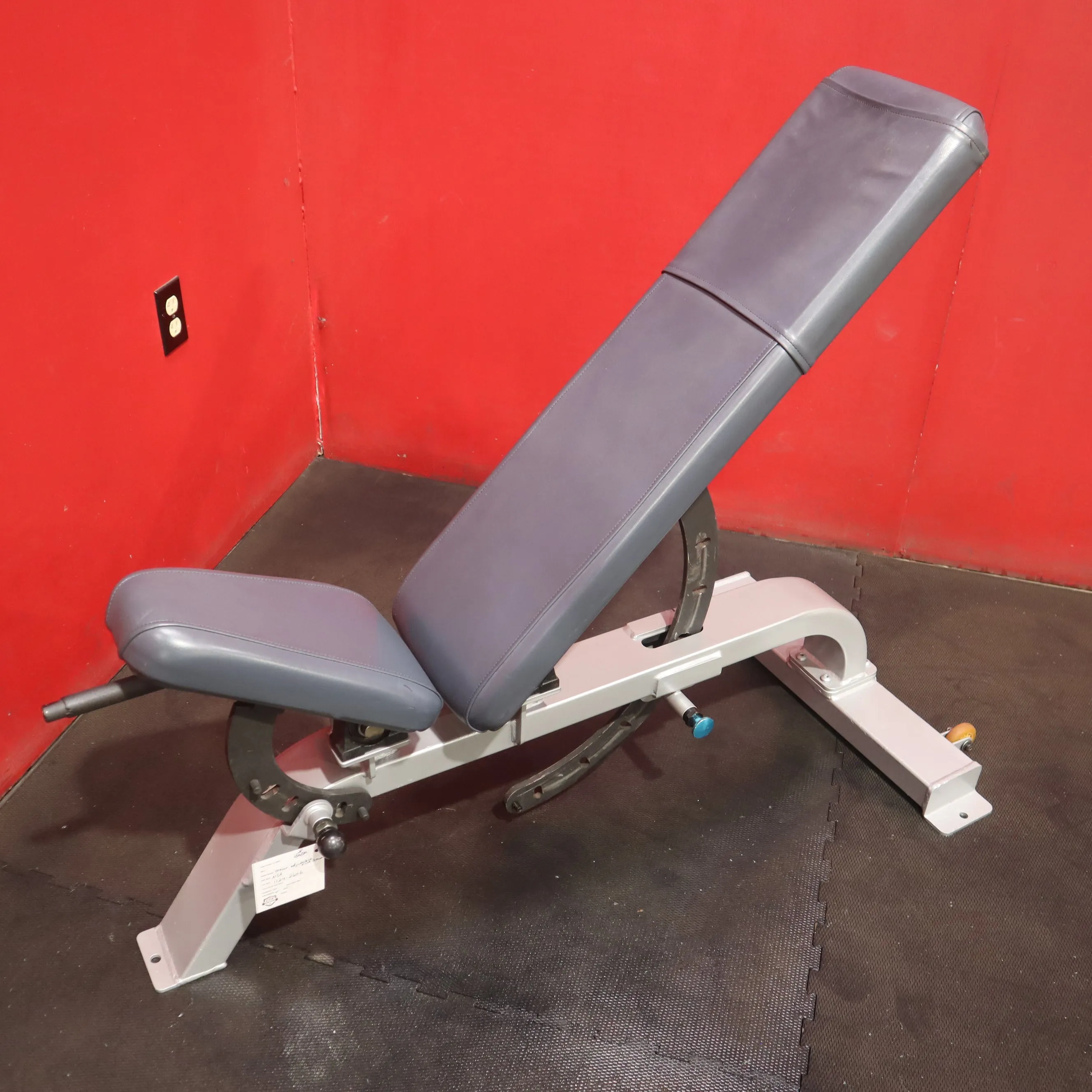 Precor Flat Incline 90 Adjustable Bench (Refurbished)