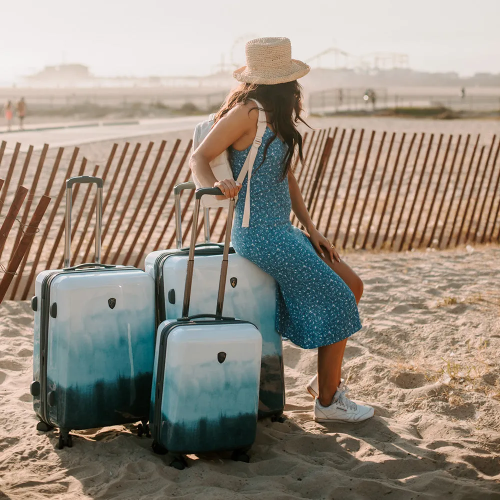 Tie-Dye Blue Fashion Spinner™ 3 Piece Luggage Set